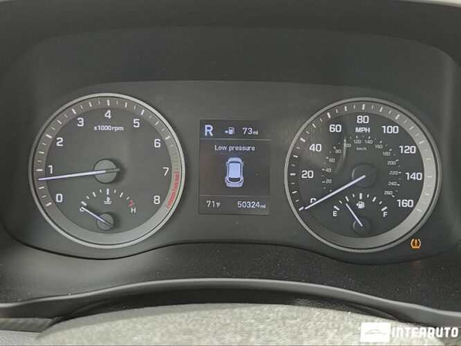 Hyundai Tucson 35 interauto-car