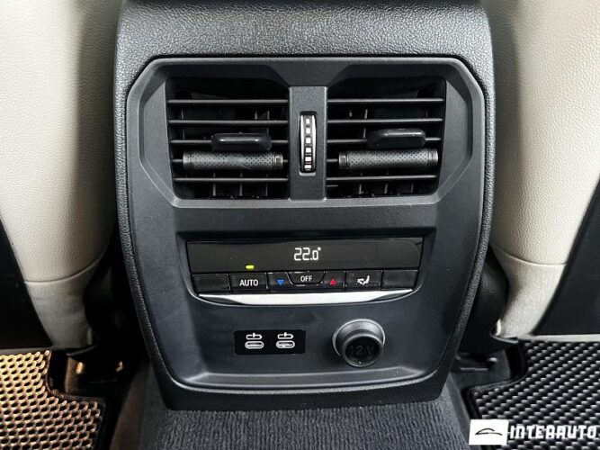 BMW 330 57 interauto-car