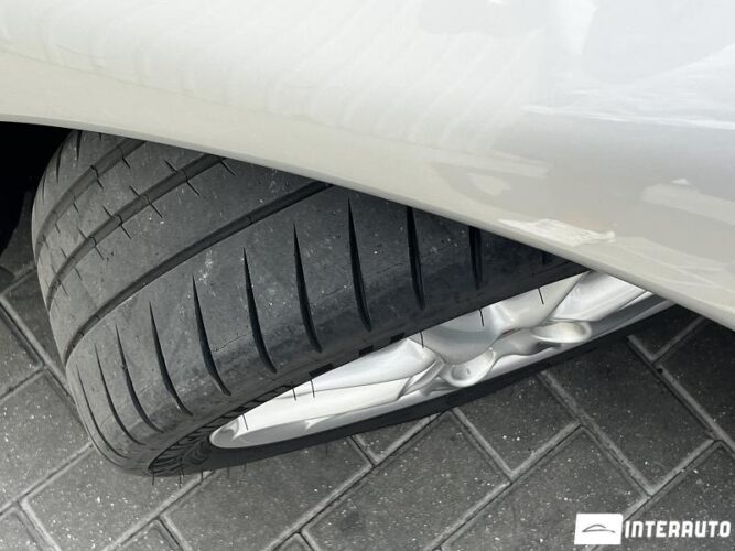 Porsche 911 Carrera 42 interauto-car