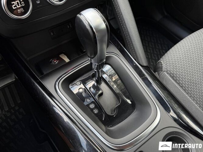 Renault Kadjar 38 interauto-car