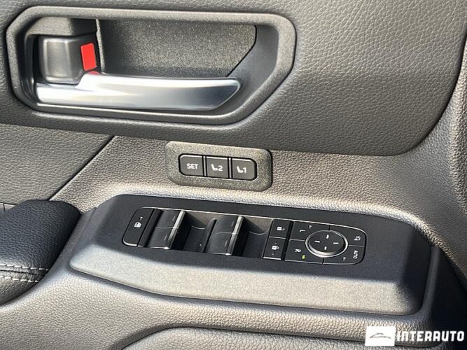 Toyota Land Cruiser Prado 44 interauto-car