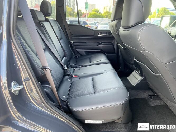 Toyota Land Cruiser Prado 60 interauto-car