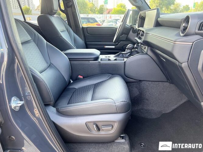 Toyota Land Cruiser Prado 56 interauto-car