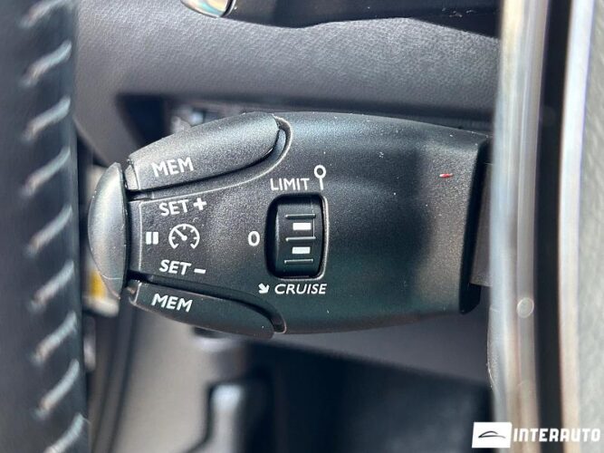 Peugeot 2008 38 interauto-car