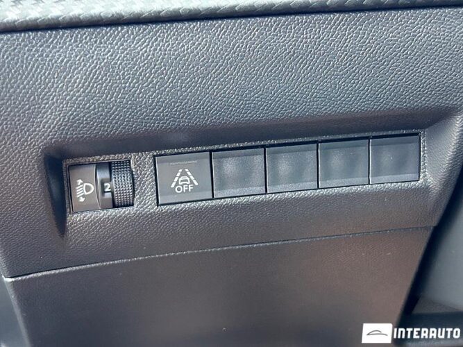 Peugeot 2008 39 interauto-car