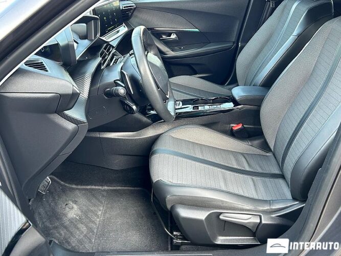 Peugeot 2008 36 interauto-car