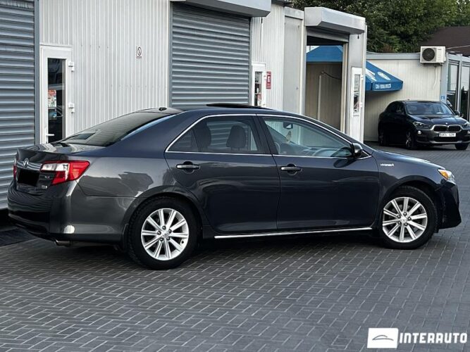 toyota Camry 2012