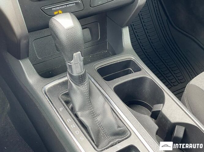 Ford Escape 45 interauto-car