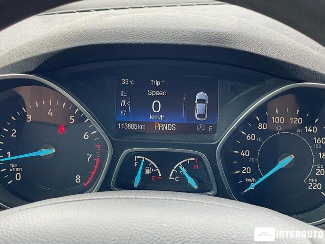 Ford Escape 42 interauto-car