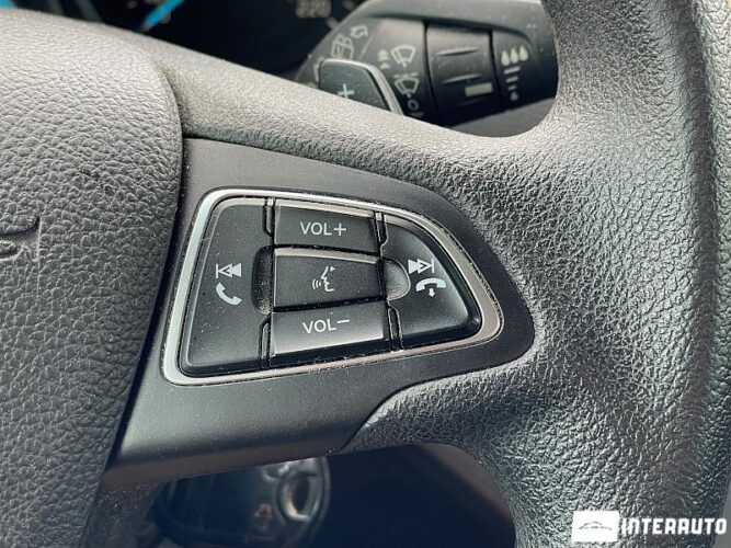 Ford Escape 41 interauto-car