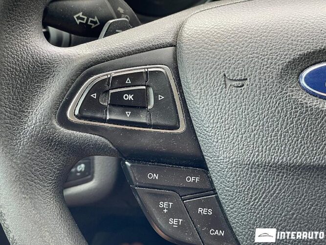 Ford Escape 40 interauto-car