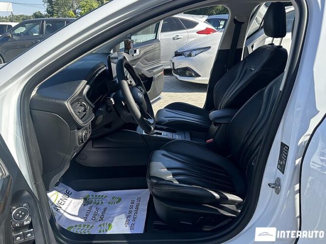 Ford Focus 38 interauto-car