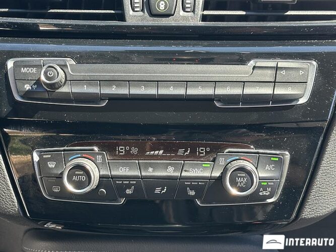 BMW X2 1.6D 38 interauto-car