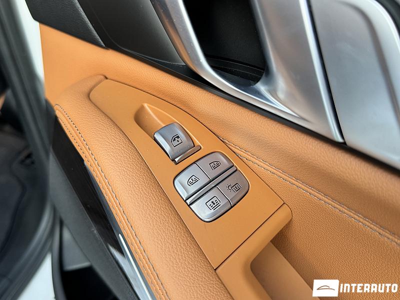 BMW X7 4.0i 35 automobil-interauto