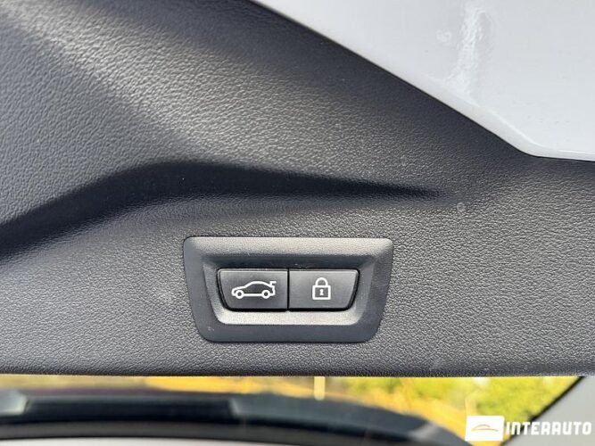 BMW X7 4.0i 71 interauto-car