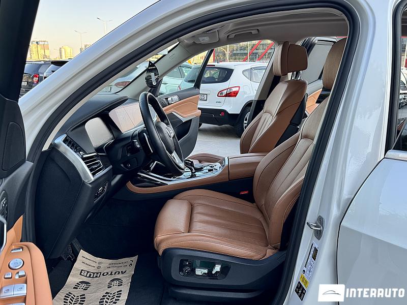 BMW X7 4.0i 15 automobil-interauto