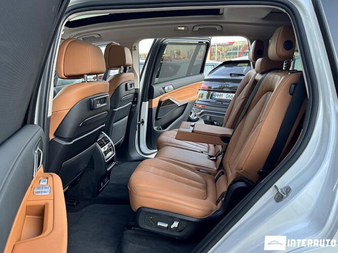 BMW X7 4.0i 55 interauto-car