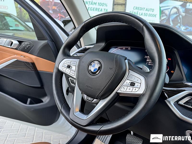 BMW X7 4.0i 18 automobil-interauto