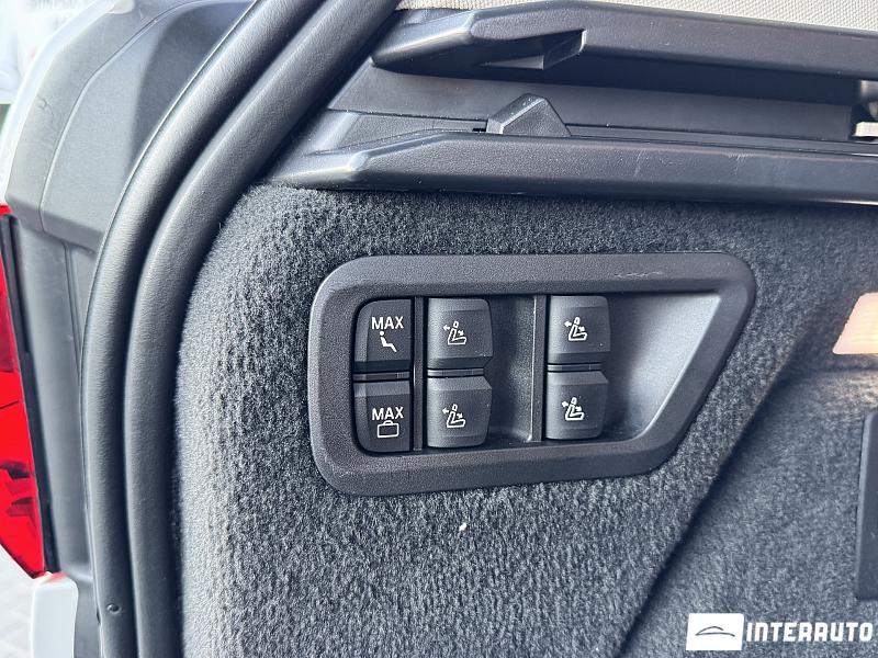 BMW X7 4.0i 38 automobil-interauto