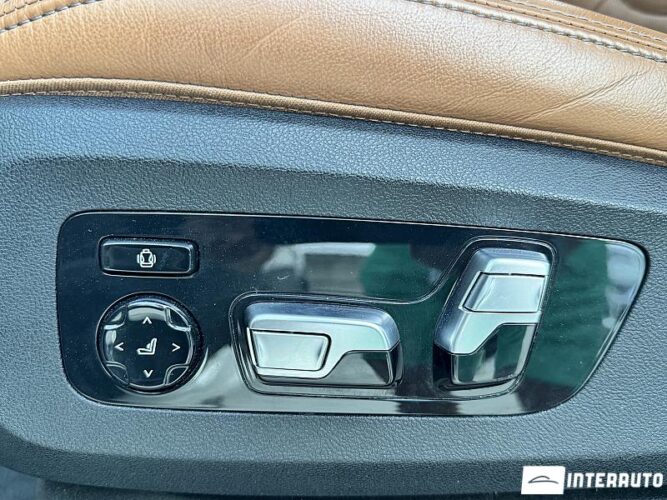 BMW X7 4.0i 65 interauto-car