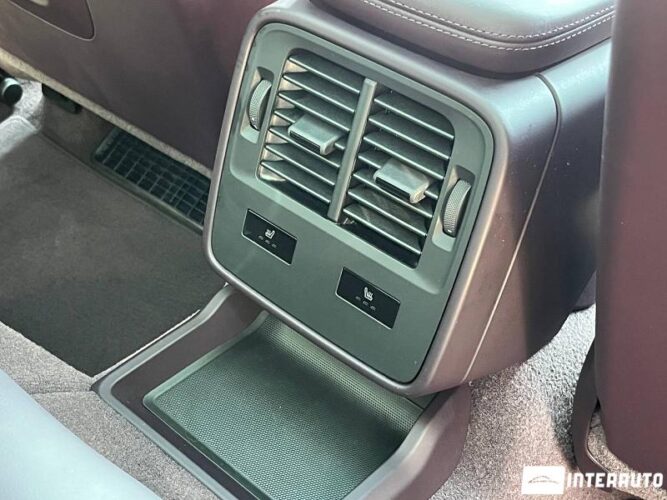 Porsche Taycan 38 interauto-car