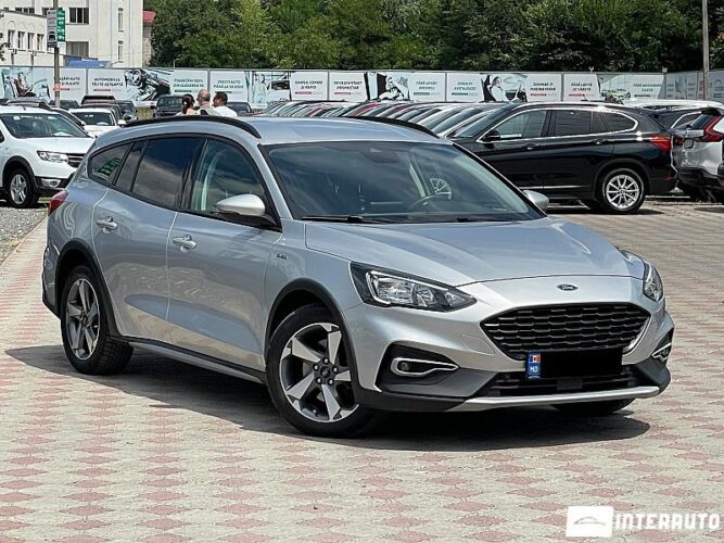 Ford Focus 32 interauto-car