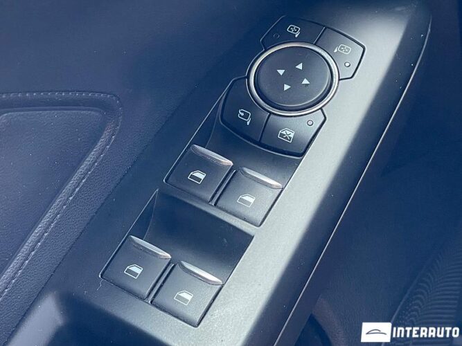 Ford Focus 36 interauto-car