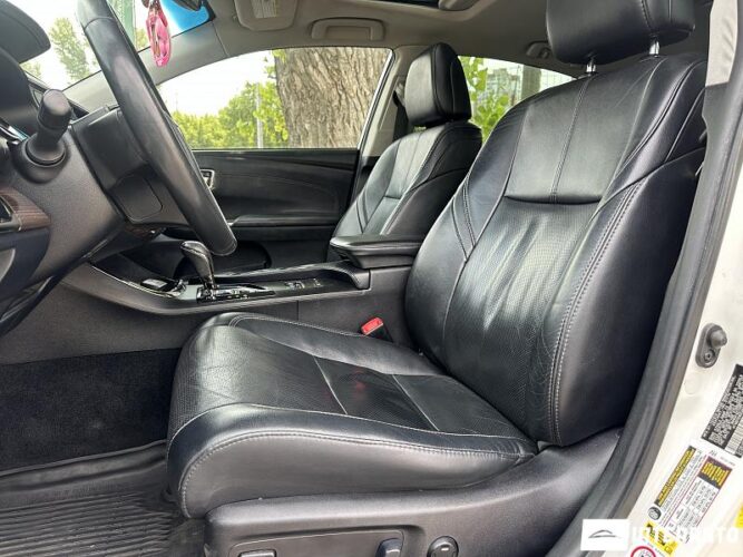 Toyota Avalon 35 interauto-car