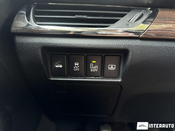 Toyota Avalon 38 interauto-car