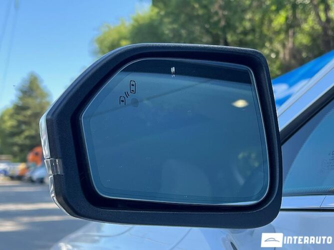 Lincoln MKZ 40 interauto-car