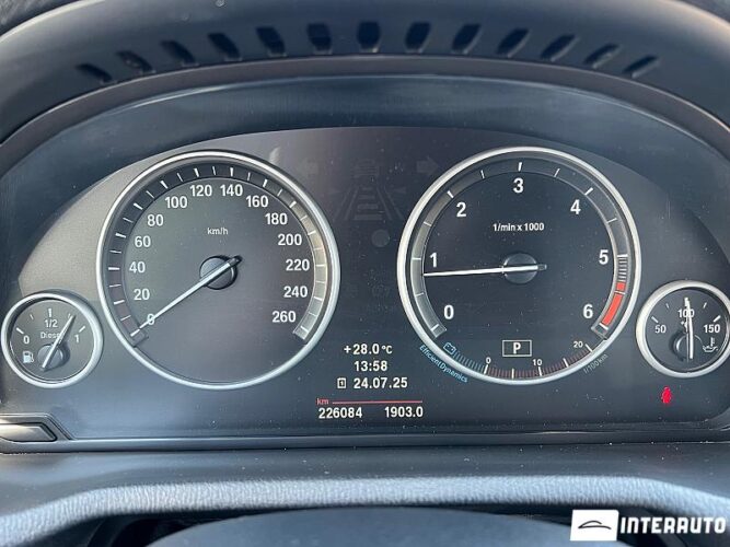 BMW X3 2.0D 36 interauto-car