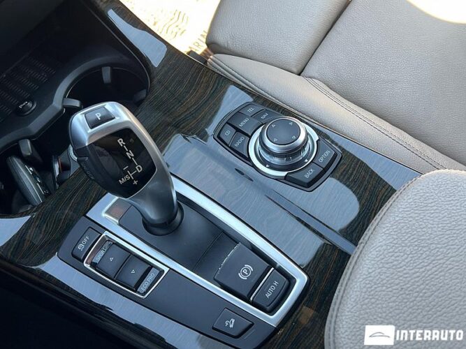BMW X3 2.0D 39 interauto-car