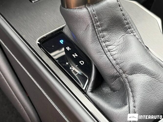 Lexus ES 300h 50 interauto-car