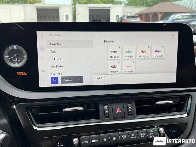 Lexus ES 300h 46 interauto-car