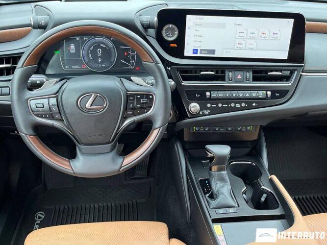 Lexus ES 300h 44 interauto-car