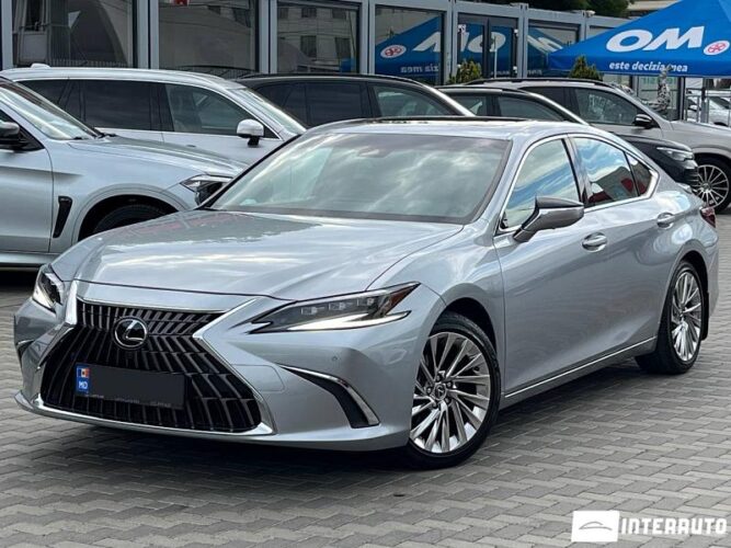 Lexus ES 300h 36 interauto-car