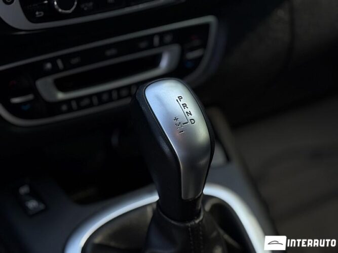 Renault Grand Scenic 43 interauto-car