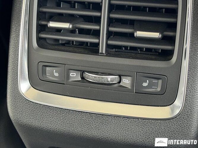 Geely Atlas Pro 48 interauto-car