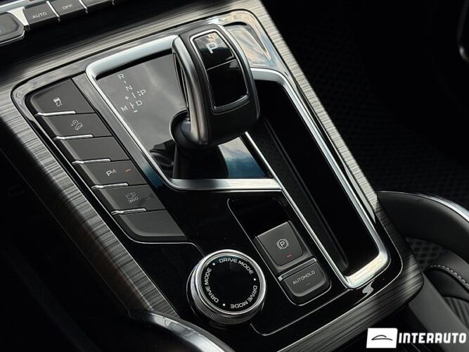 Geely Atlas Pro 41 interauto-car