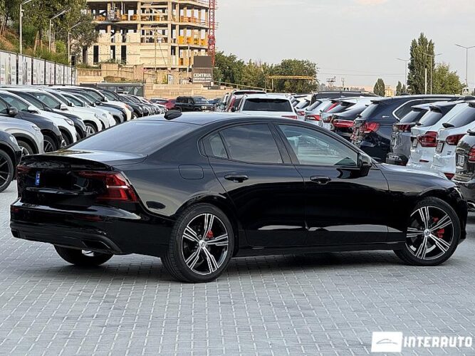 Volvo S 60 37 interauto-car