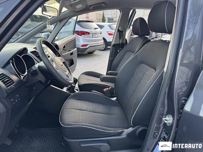 Kia Venga 32 interauto-car