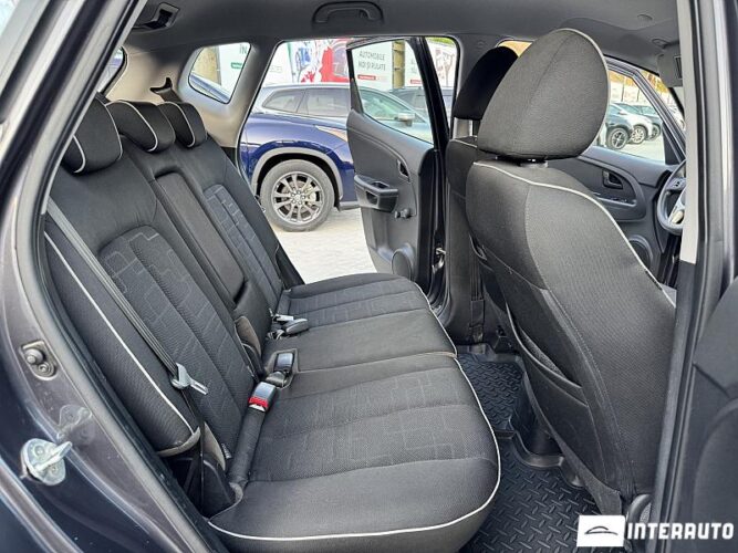 Kia Venga 40 interauto-car