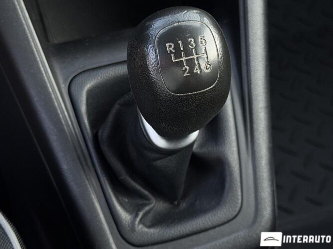 Kia Venga 38 interauto-car