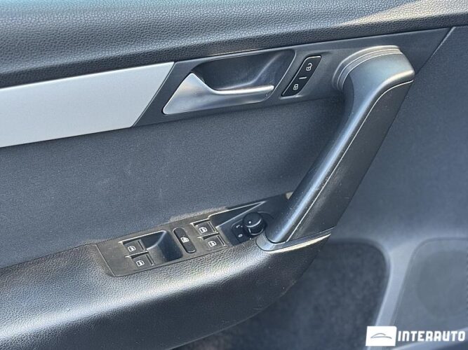 Volkswagen Passat 35 interauto-car