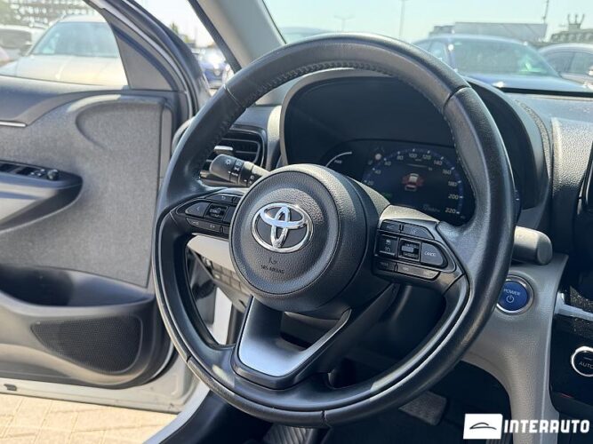 Toyota Yaris Cross 36 interauto-car