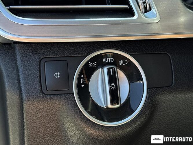 Mercedes E 200 37 interauto-car