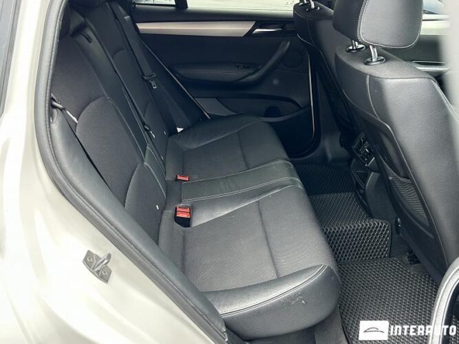 BMW X4 2.8i 47 interauto-car