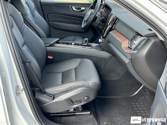 Volvo XC 60 51 interauto-car