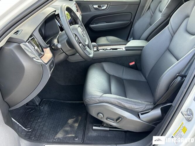 Volvo XC 60 43 interauto-car