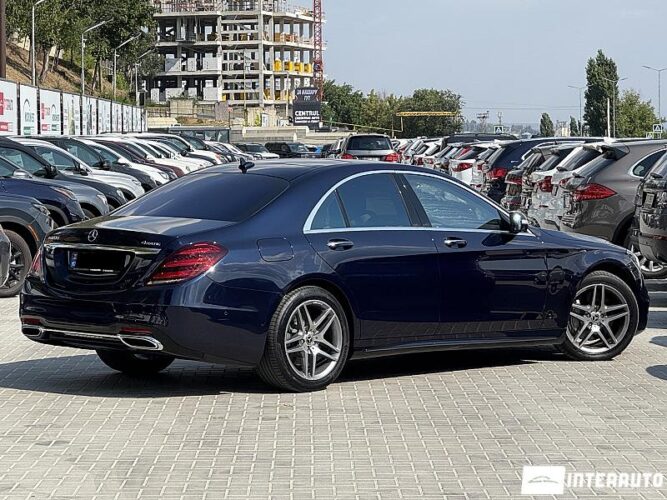 Mercedes S 400 4Matic 38 interauto-car